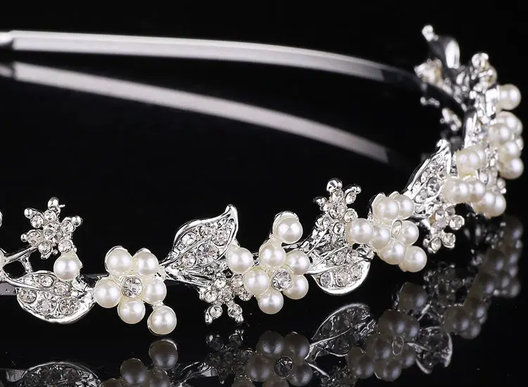 Romantic fashion rhinestone crystal pearl headdress, silver wedding tiara with the bride contracted hair Hairwear flower gir (4)