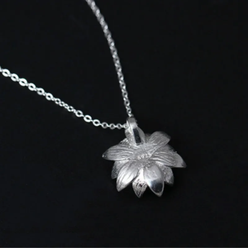 Женское колье с подвеской в виде цветка лазурита из серебра 925 пробы|lotus flower
