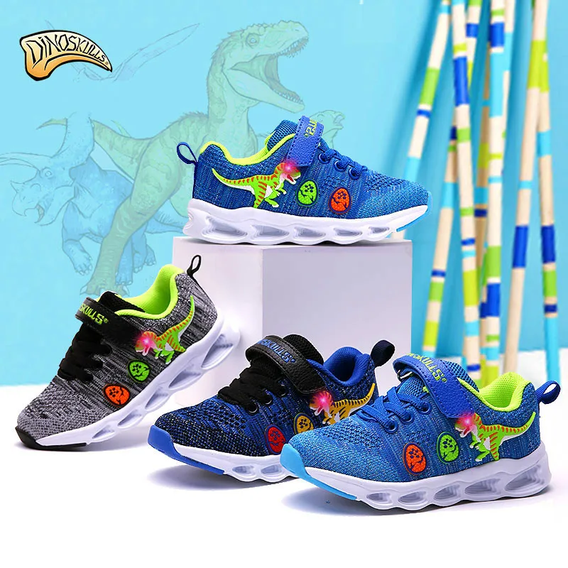Dinoskulls Kids Light Up Shoes LED Mesh Baby Boy Sneakers 3D Dinosaur Children's Tenis Trainers 2019 Summer Toddler Sneakers Dinoskulls Kids Light Up Shoes LED Mesh Baby Boy Sneakers 3D Dinosaur Children's Tenis Trainers 2019 Summer Toddler Sneakers