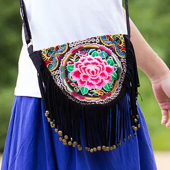 

Vintage trend tassel mini crossbody bag cell phone pocket money shoulder bag ethnic style floral embroidered casual tote