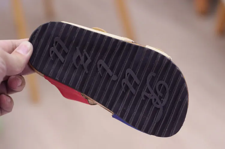 Small children summer shoes slippers cork shoes beach shoes shoes Birkenstocks parent-child 22-39 code tide Small children summer shoes slippers cork shoes beach shoes shoes Birkenstocks parent-child 22-39 code tide