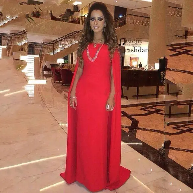 Robe satin rouge longue