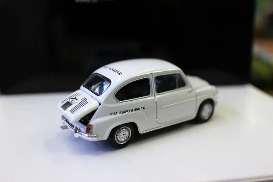 Оригинальная фабрика 1:43 FIA T ABARTH 850 TC 1963 игрушечный автомобиль из сплава игрушки