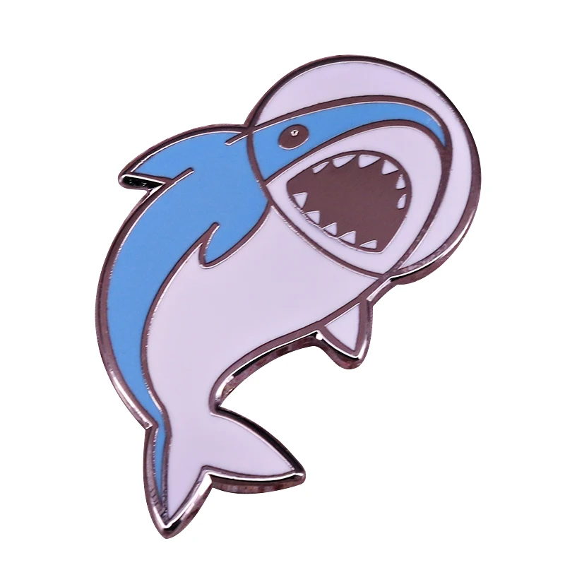 

Blue whale brooch cute sea animal badge ocean fish pin great gift for friends kids funny backpack clothes accessory