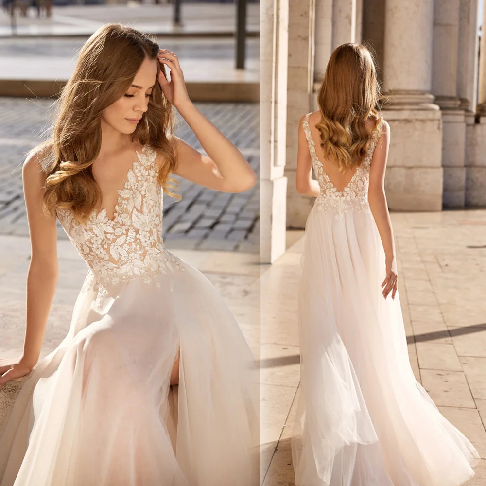 

2019 New Arrival Simply Elegant Wedding Dress V Neck Lace Appliqued OPen Back Tulle A Line Birdal Gowns lakshmigown