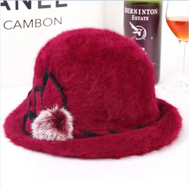 Элегантная модная зимняя бейсболка с меховым помпоном для женщин из кроличьего меха, сохраняющие тепло шапки, винтажная английская Кепка с бантом, цветочные украшения, шапки - Цвет: Crimson