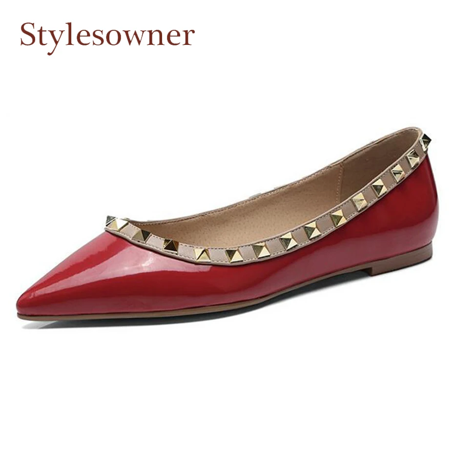 

Prova Perfetto metal decor patent leather fashion ladies flat shoes sexy pointed toe rivet shallow women dress casual shoes