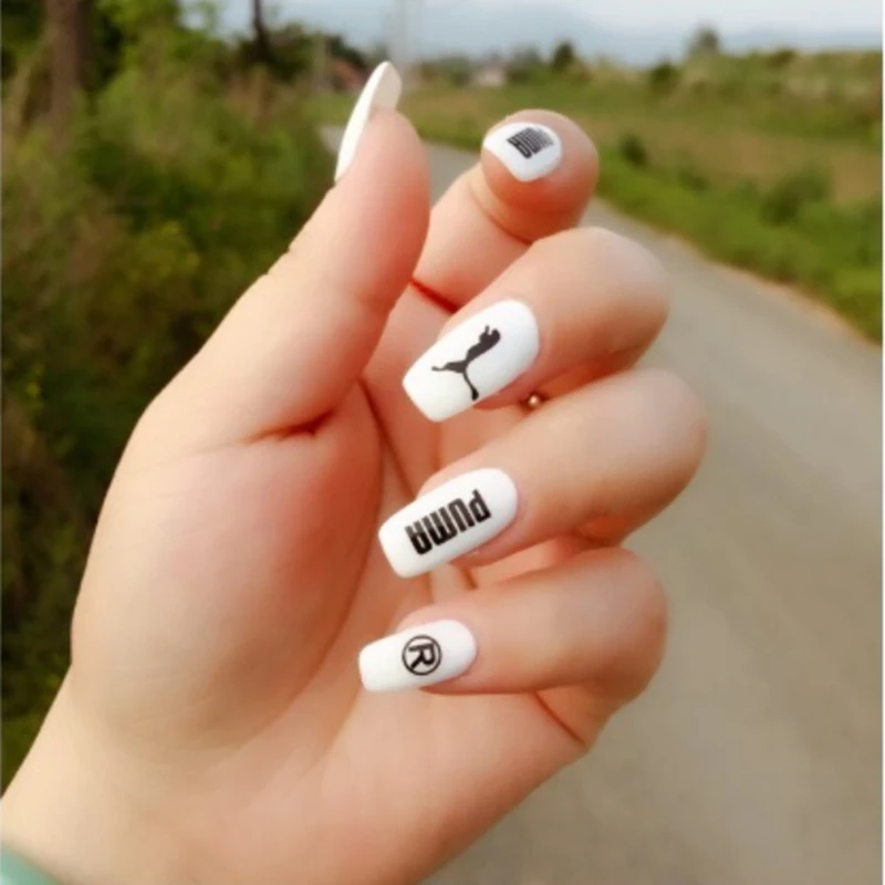 

5 sheet/lot Black And White Brand Logo 3D Nail Sticker Self-adhesive DIY Sticker Decals Tips Manicure Nail Art Decals New 2018