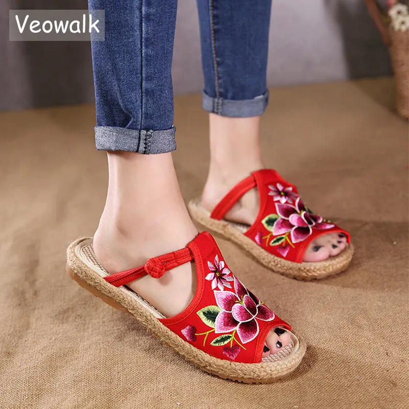 

Veowalk Lotus Embroidered Women Canvas Flat Slide Slippers Summer Ladies Handmade Linen Insole Open Toe espadrilles Shoes