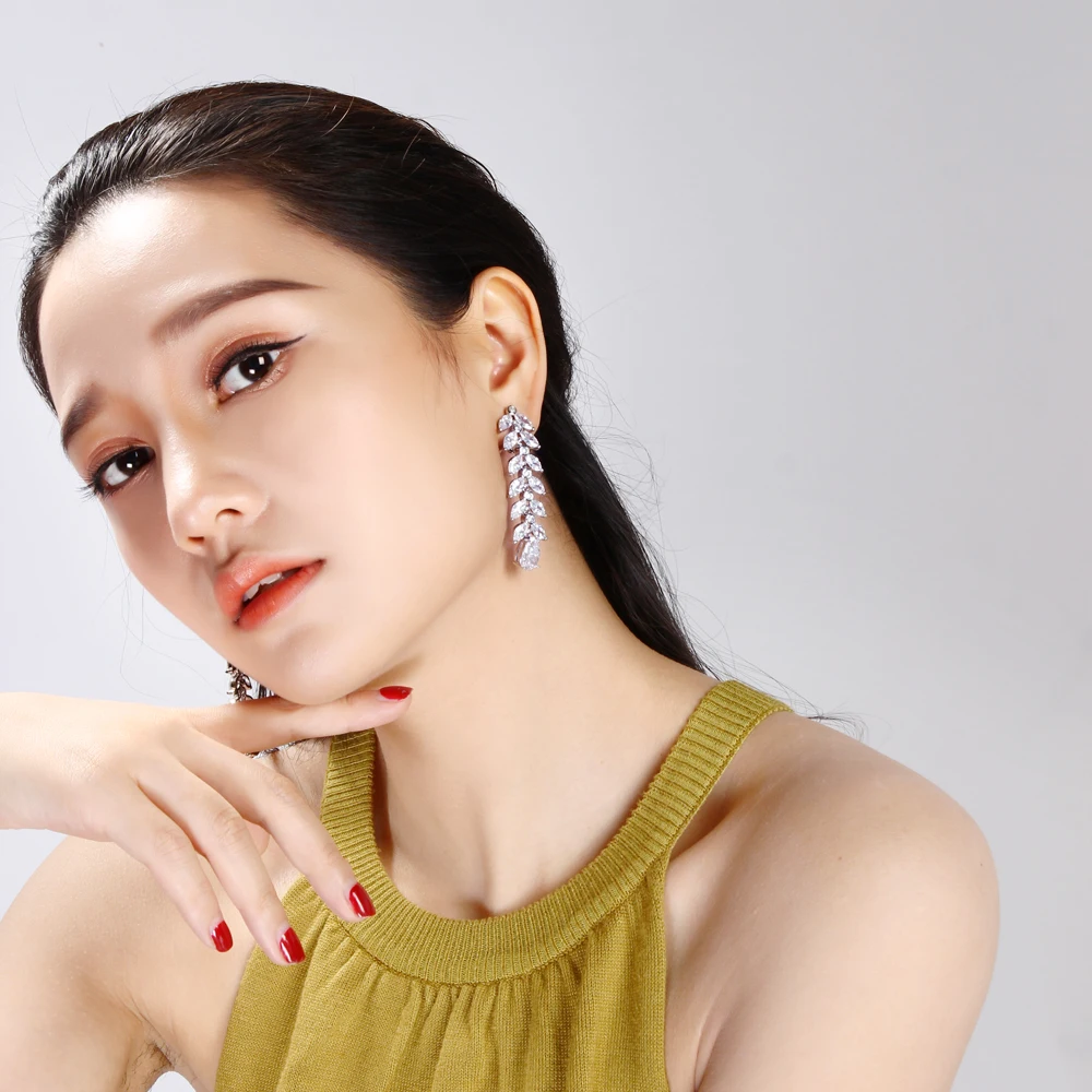 Long leaf earrings (6)