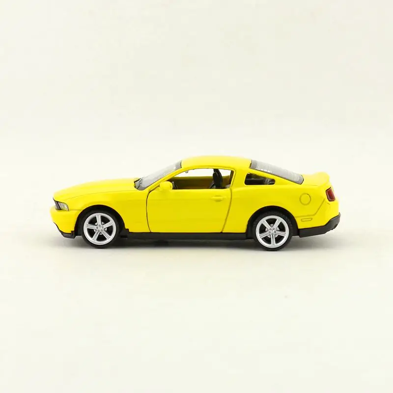  GT (9)