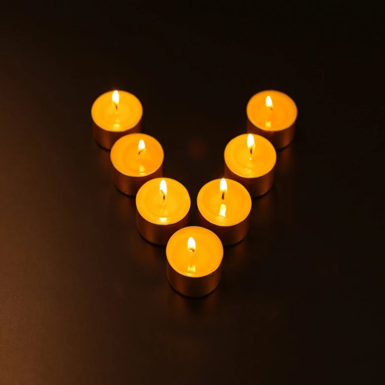 100 Natural Butter Lamp Candles, 100 Pieces Per Box, Each Piece About