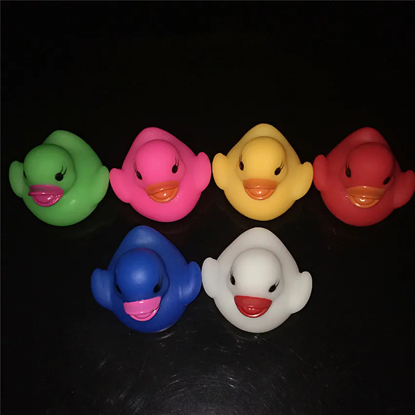 4 шт. Rubber Duck Ванна проблесковый маячок игрушка авто Цвет Изменение Детские Ванная комната игрушки воды плавательный игрушка Мульти Цвет