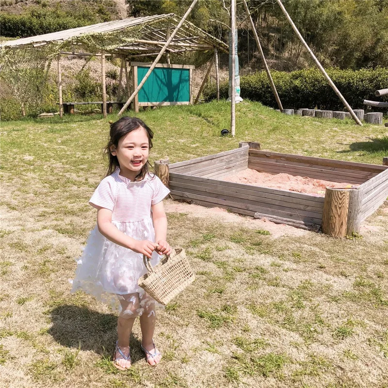 

2019 Summer New Arrival korean style cotton striped short sleeve princess dress with butterfly for cute sweet baby girls