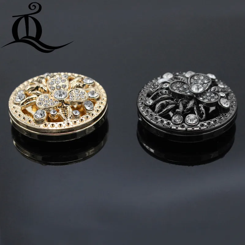

1 pcs,38mm mix brand button,2 flowers fur buttons coat.Rhinestone Fur buttons. big with a diamond buckle,acrylic metal buttons