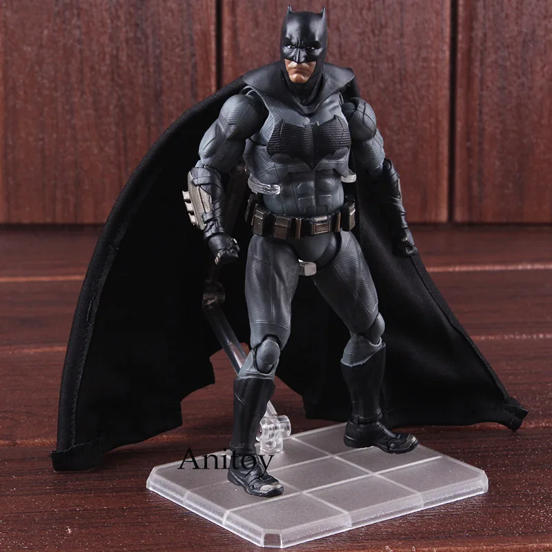 СВЧ Лига Справедливости Бэтмен Фигурка ПВХ Коллекционная модель игрушки 16 см