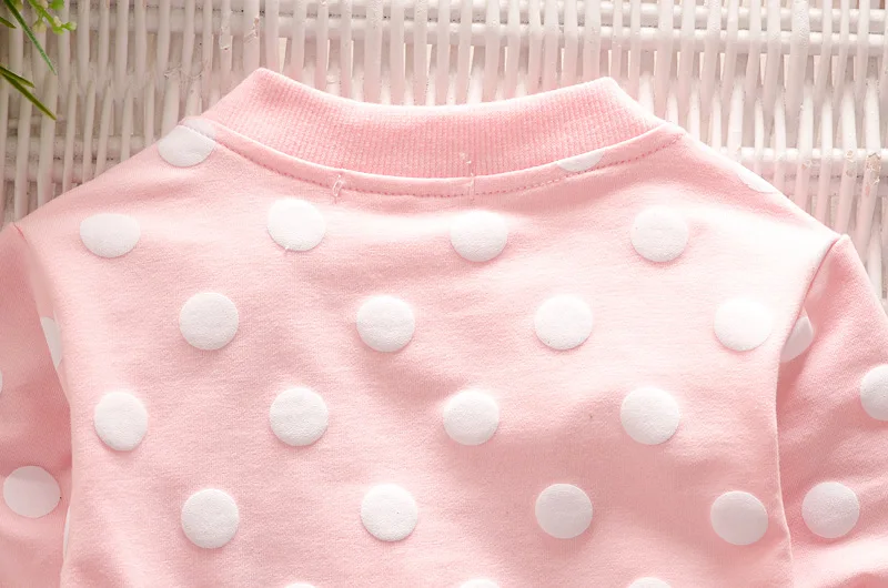 3205703404_530536496