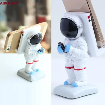 

OUSSIRRO Resin Crafts Decoration Originality Cartoon Handphone Bracket Dawdler Mobile Phone Seat Astronaut Pendulum Jewelry