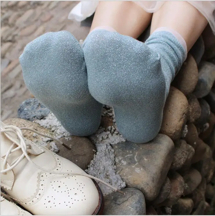 Предварительный дизайн, цветные блестящие носки для женщин, хлопковые осенне-зимние носки, длинные кружевные забавные носки, теплые блестящие женские носки в стиле Харадзюку - Цвет: Light blue