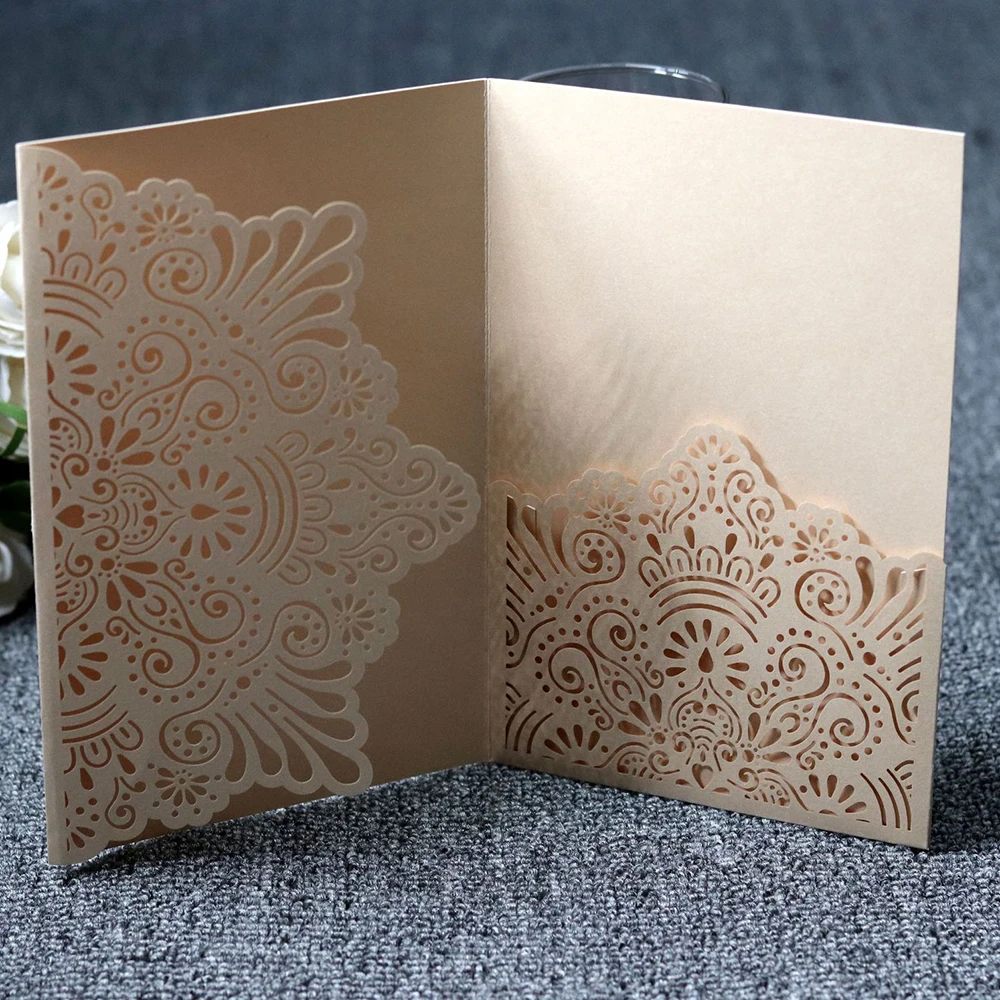 10Pcs 화이트 샴페인 블루 레이저 컷 고귀한 식물 결혼식 초대장 카드 우아한 레이스 호의 봉투 결혼식 파티 장식