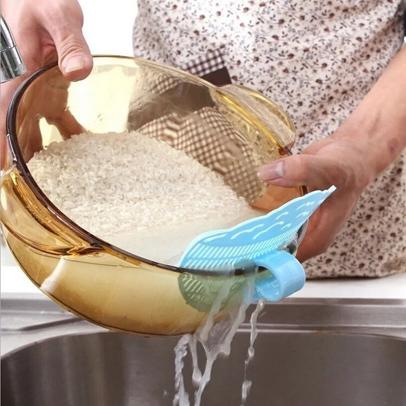 

Helpful 1Pc Cute Filter Smile Face Plastic Rice Beans Washing Cleaning Filter Tool Kitchen Tool Indispensable handy tool