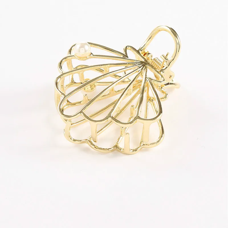 1Pcs Vintage Seashell Fashion Hair Accessories for Women Modern Stylish Hair Claw Hair Clips Bun Maker Make Hair Styling Tool