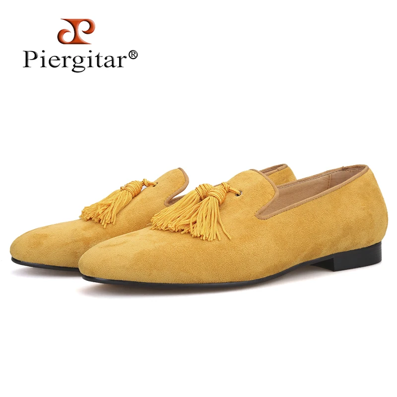 Piergitar 2019 Colorful matching tassel men suede shoes Party and Wedding Men's loafers handmade men smoking slippers plus size