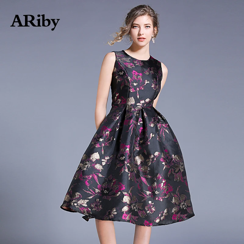 Plus Size Maxi Party Dress 2019 Summer New Fashion Vintage Women Temperament Printed Sleeveless Dress Ball Gown O-Collar Dress