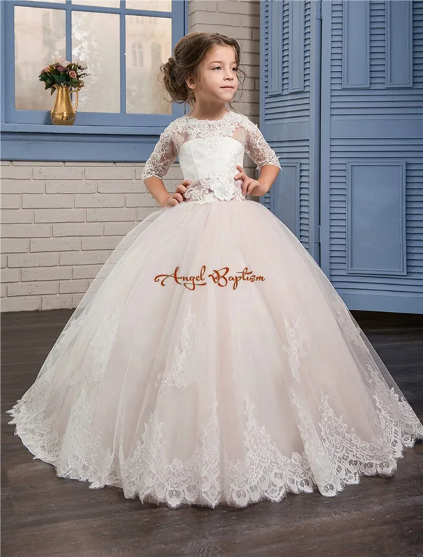 2018 bow Flower Girl Dresses for Weddings half Lace Sleeve Girls Pageant Dresses First Communion Dress Little Girls Ball Gowns 2018 bow Flower Girl Dresses for Weddings half Lace Sleeve Girls Pageant Dresses First Communion Dress Little Girls Ball Gowns