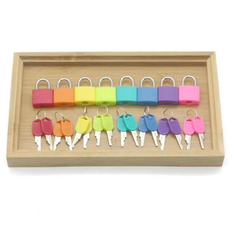 

Montessori teaching aids sense teaching aids early education educational toys unlocking practice games 8-piece lock with tray