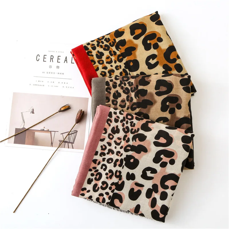 

2019 leopard printing ladies scarf summer spirng silk women's scarf bufanda mujer fashion shawl luxury brand pashmina head wraps