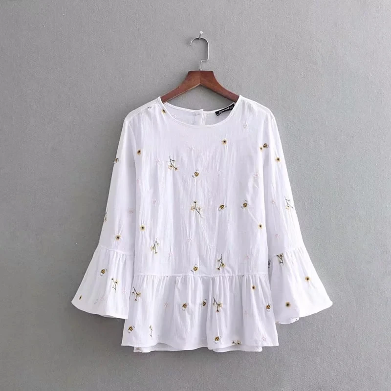 

Flower Embroidery Women Cotton Shirt Leisure Female Three Quarter Sleeve Blouse 2019 Summer Lady Loose Smock Tops S5930