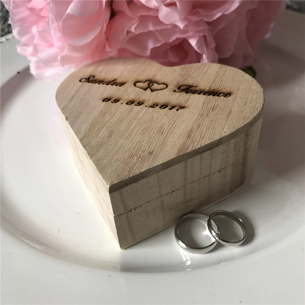 

Rustic Wedding Personalized Wooden Ring Boxes Love Heart Engrave Custom Bride & Groom Wood Engagement Ring Box Party Supplies