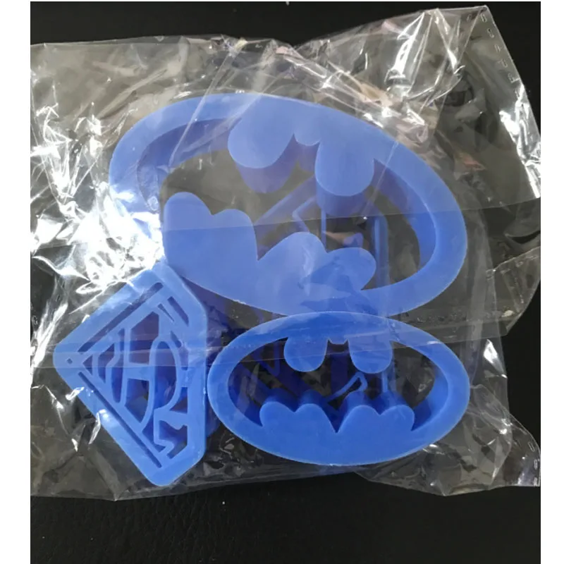 4 pcs Cookie mold Super Hero Batman Superman Cake Decoration Shape Cookie Cutters Kitchen Baking Pastry Bakeware Tools (13)