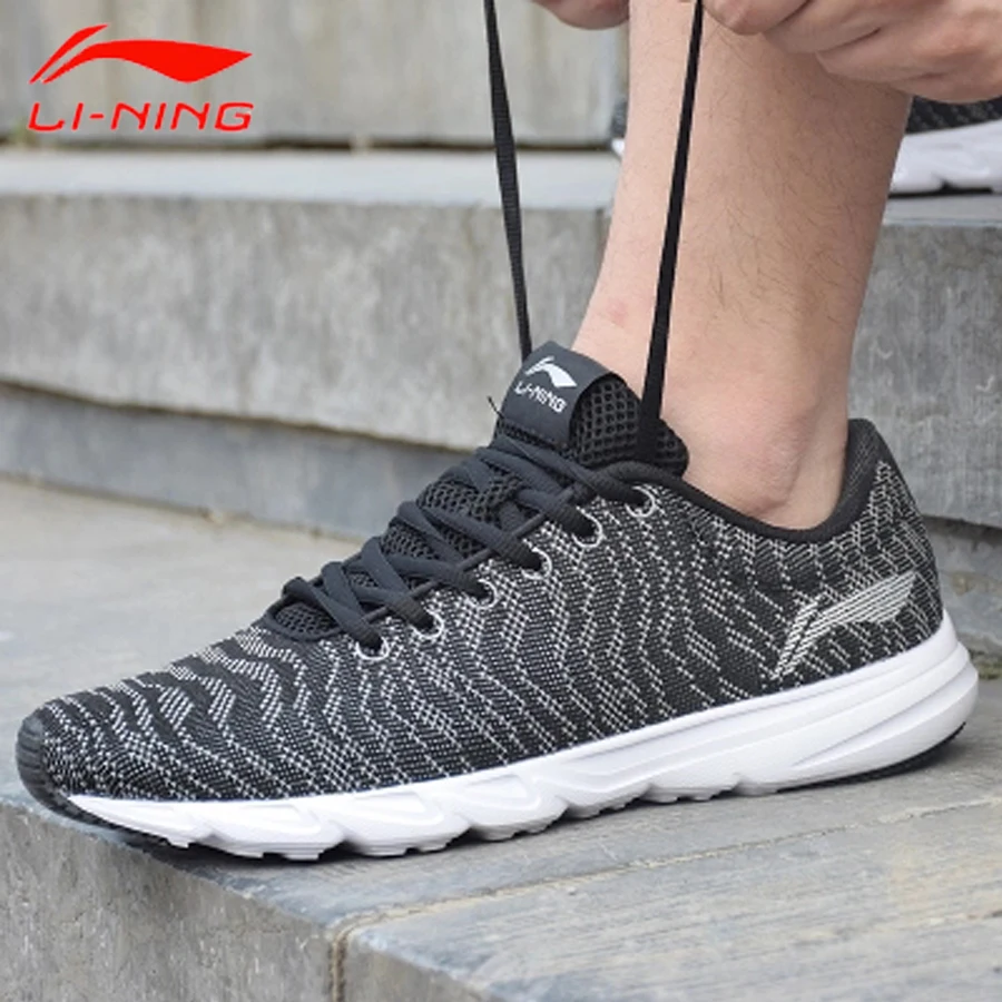 Скидка Li Ning Мужская обувь 2018 года; взрывной светильник; кроссовки из дышащего текстиля; удобная спортивная обувь с подкладкой; ARBM115