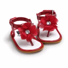 Delebao Дизайн Стиль для маленьких девочек зажим обувь с большими цветами босоножки для 0-18 месяцев
