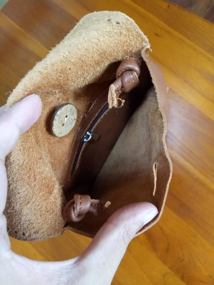 2017 New Handmade Soft Women Genuine Leather Bag Hollow Out National Leaf Shape Cover Vintage Small Messenger Bags 2017 New Handmade Soft Women Genuine Leather Bag Hollow Out National Leaf Shape Cover Vintage Small Messenger Bags
