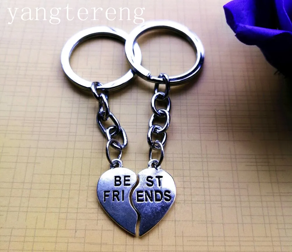 

Foreign trade peach heart two-petal stitching girlfriends two half key chain