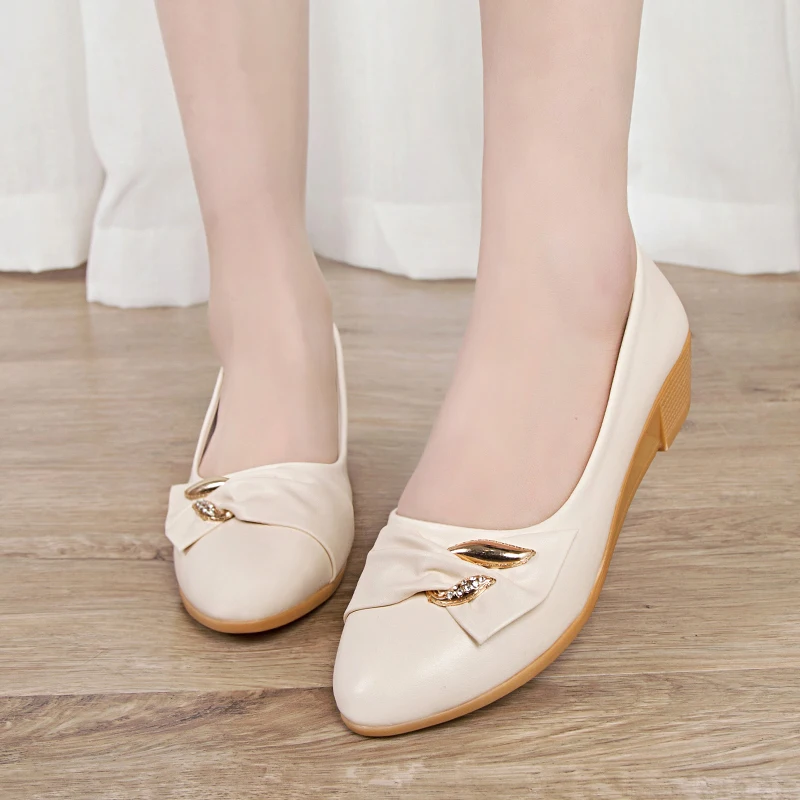

Tangnest Spring New Women Fashion Shoes Solid Slip On Women Casual Flat Shoes Pointed Toe Breathable Women Flats XWD7306