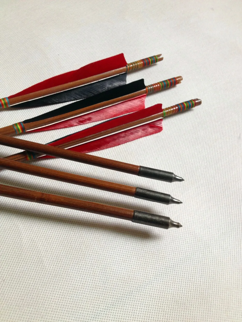 

12PK Handmade Bamboo Fletched Arrows Field Point Self Nocks Parabolic Shape
