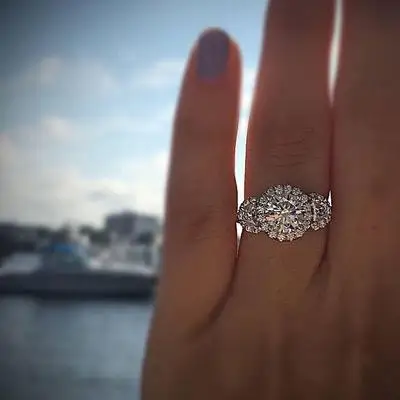 

Cute Female Crystal Zircon Stone Ring Luxury Fashion Silver Wedding Band Jewelry Promise White Engagement Rings For Women