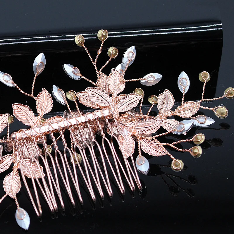 Wedding Head Flower Crystal Pearl Hair combs for brides Handmade Women Head Ornaments Bridal Hair Clips Accessories Jewelry