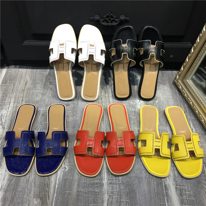 

19SS H Shaped Open Toe Sewing Leather Summer Slippers Outside Slip On Soft Flat Slides Beach Shoes Fashion Casual Woman Shoes