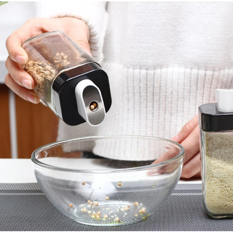 Seasoning Pot Salt & Pepper Shaker Bottle Home Kitchen Condiment Pot Picnic BBQ Spice Jar Pepper