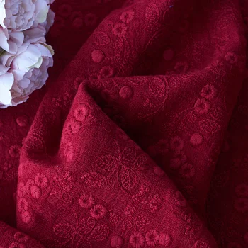 

Cotton and linen fabric Embroidery in autumn and winter fabrics High-end gowns and apparel tissus