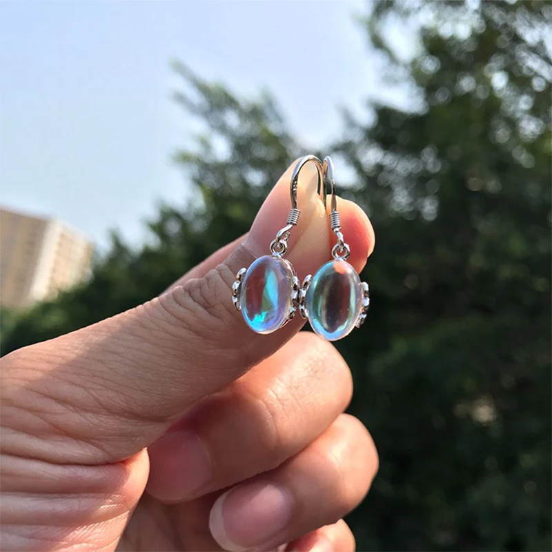 

2019 New Arrival High Quality Simple Sweet Moonstone Opal Stud Earrings For Women Pretty Small Ear Jewelry Female Earrings Gift
