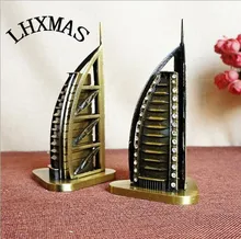 Hotel Model Figurines Burj Al Arab Statue Handwork Metal Crafts For World Famous Building Home Decoration Gift 2Styles E379
