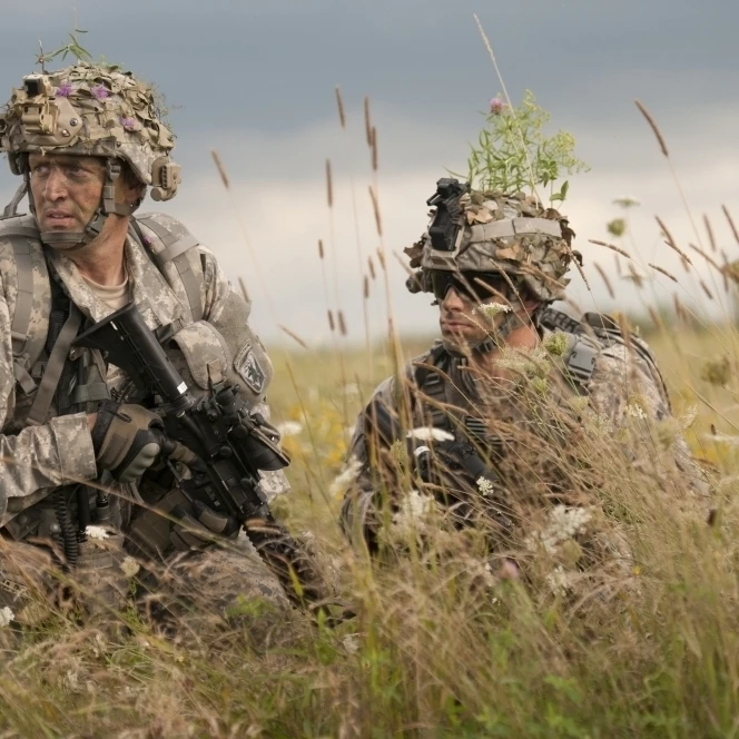 U.S. Army soldiers prepare to move during an air assault exercise Poster Print (17 x 11)