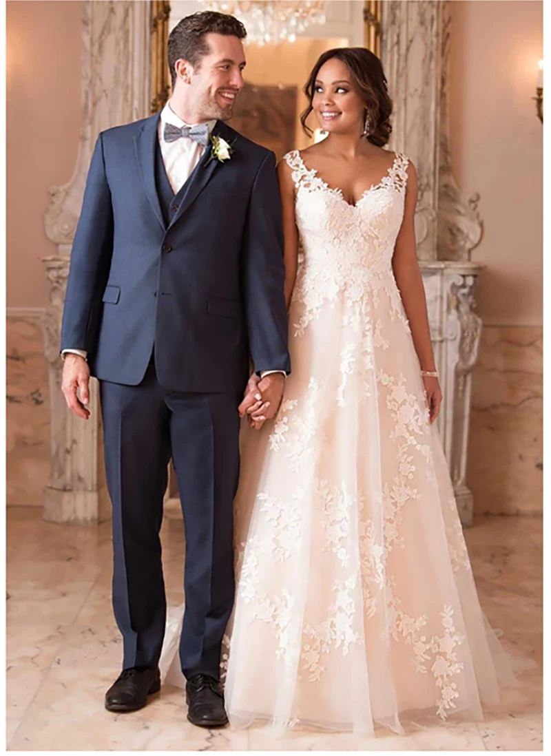

Smileven Mermaid Wedding Dress Appliqued Lace V Neck Plus Size Bride Dresses Backless 2019 Luxury Wedding Dresses