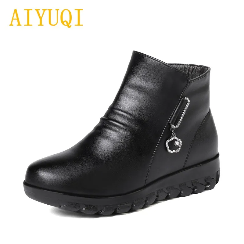 

AIYUQI Women ankle boots 2019 winter new genuine leather women's flat boots, large size 41 42 43 wool warm mother snow boots